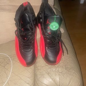 Brand news jordans red and black